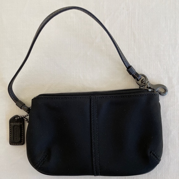 NWOT COACH fabric wristlet. Black. Zipper strap purse cell phone holder - Picture 1 of 11